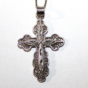 Sterling Silver Filigree Laser Cut Cross necklace Vintage 16 Inches 8 Grams